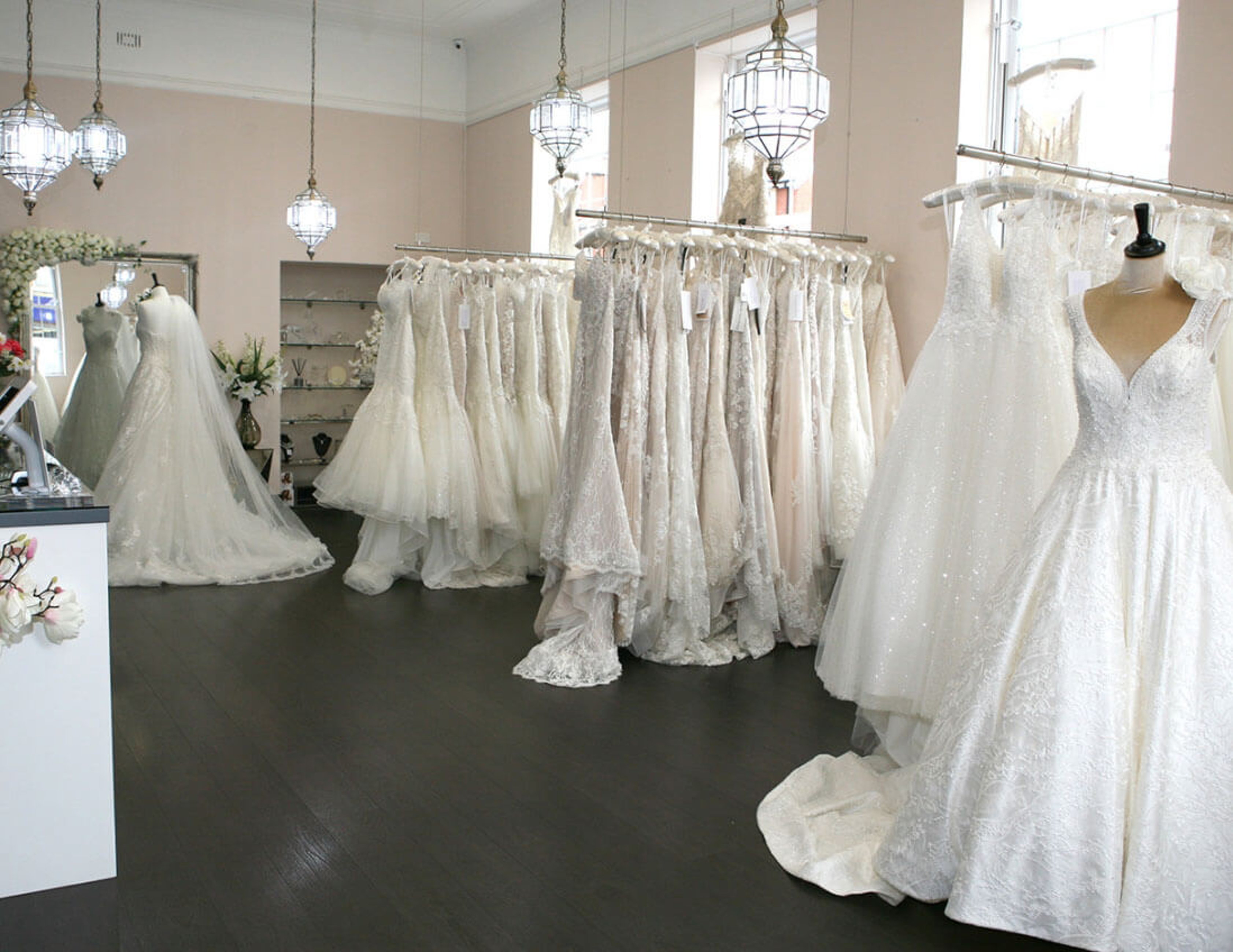 ConfettiRain Bridal store